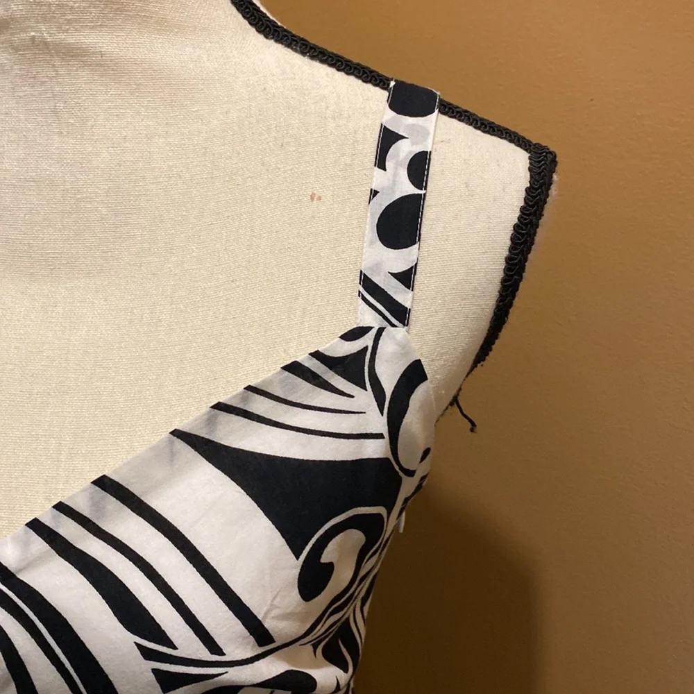 Women’s Apt 9 black white floral fit and flare maxi dress sz 8 lined sleeveless - Picture 4 of 13